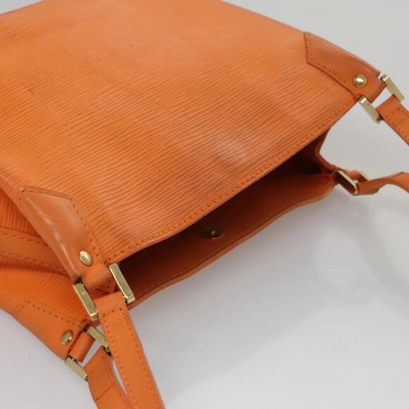 LOUIS VUITTON Epi Mandala PM Shoulder Bag Orange Mandarin - Picture 6 of 14